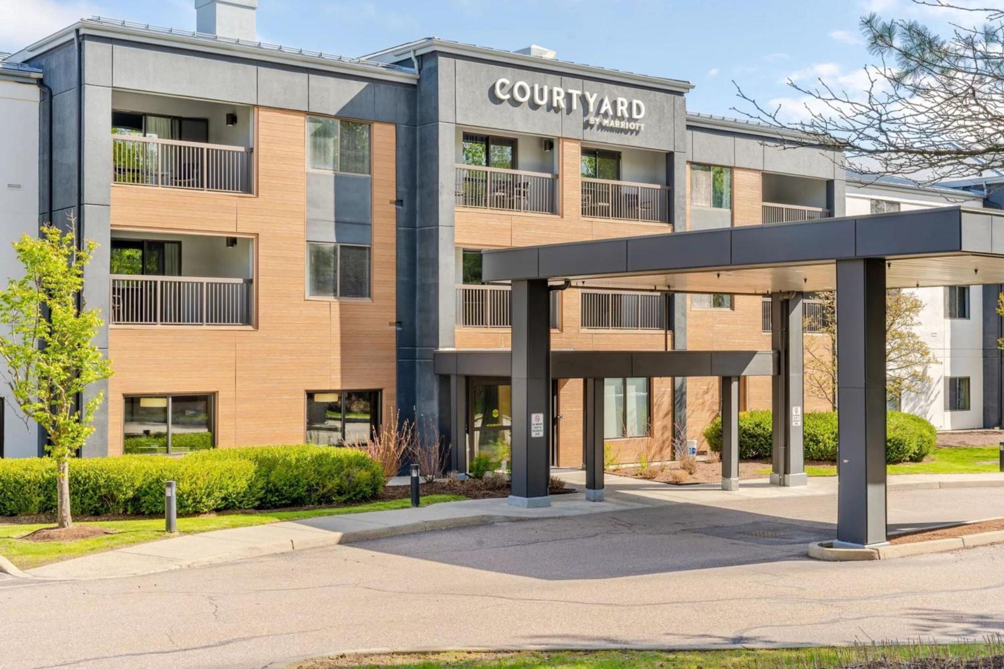 Hotel Courtyard Burlington Williston Exterior foto